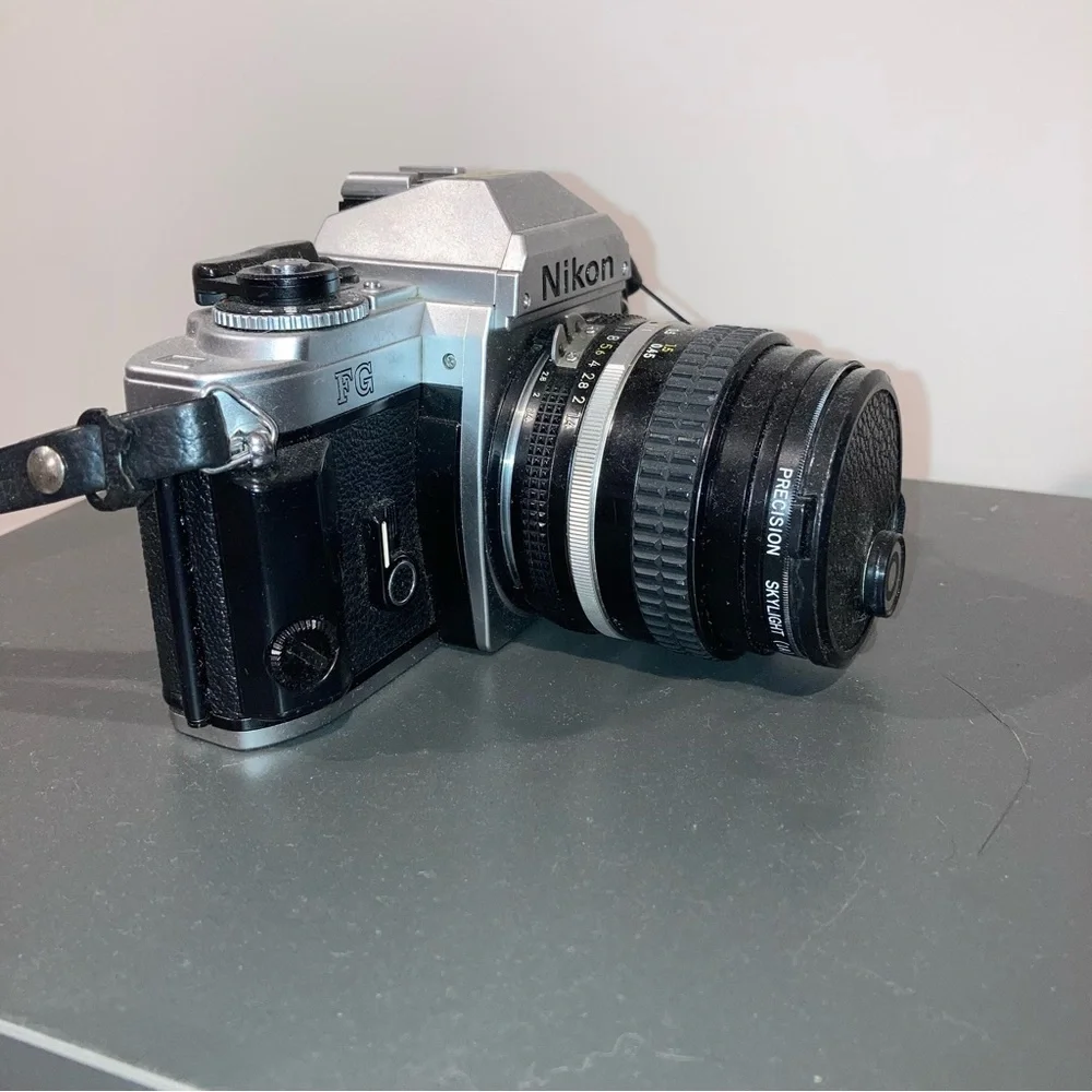 Vintage Nikon FG 35mm Camera